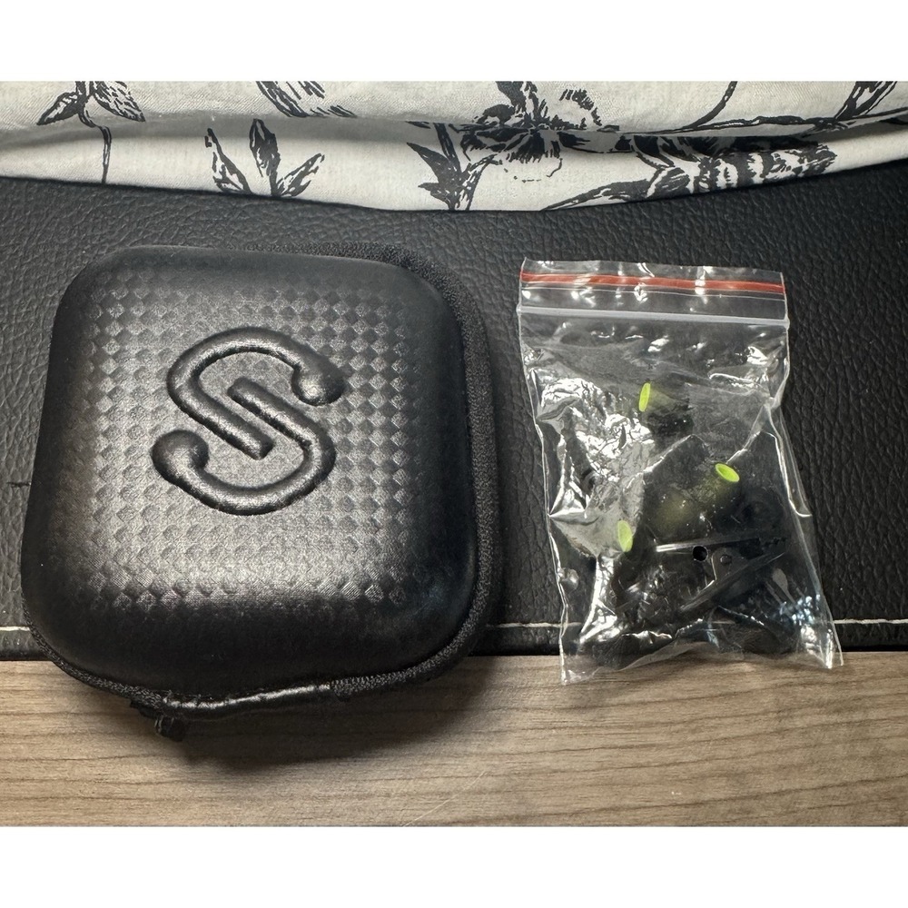 SoundPEATS Q9A Hard Zippered Case & Extra Attachments EARPHONES NOT INCLUDED